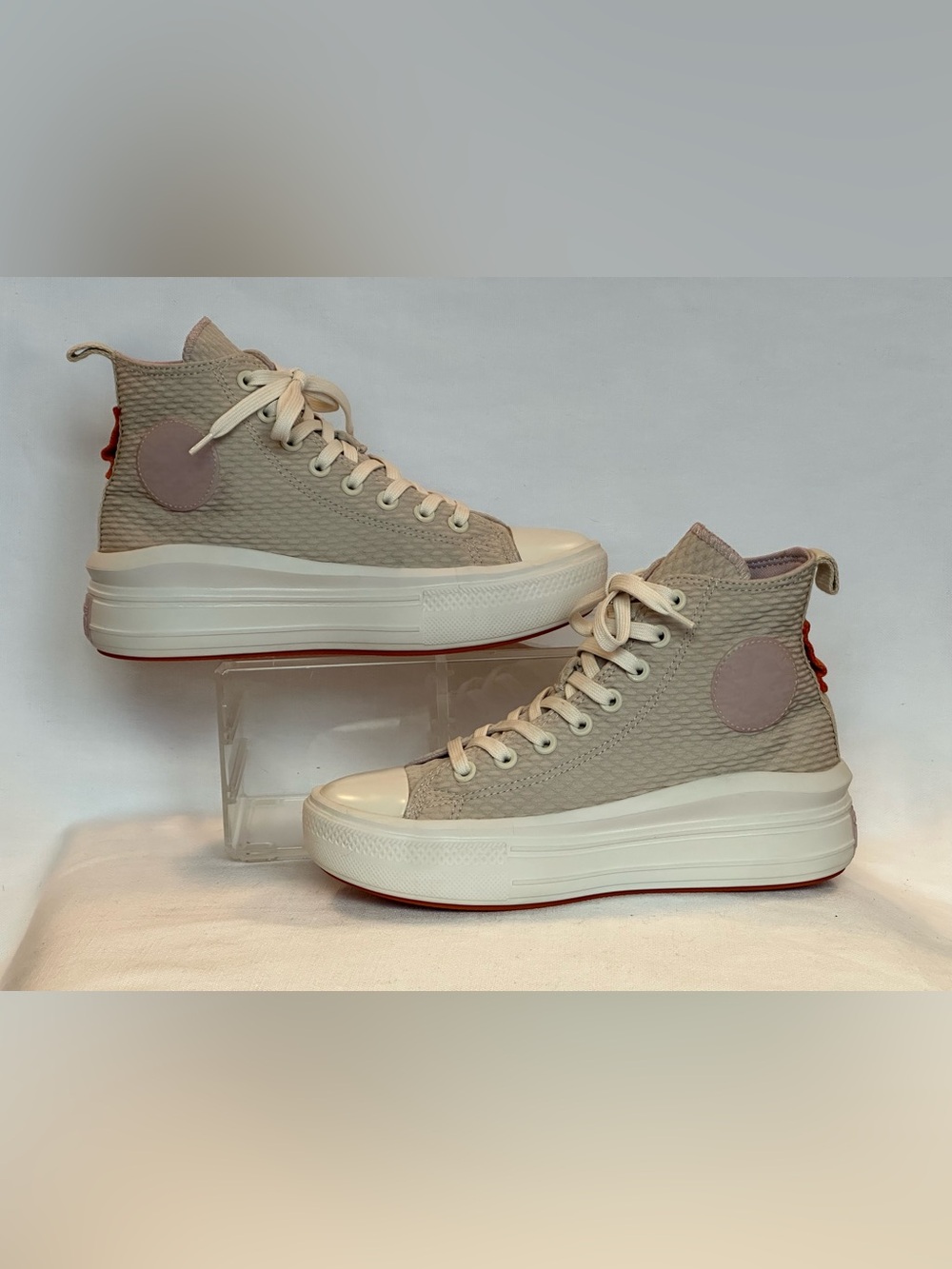 Converse Chuck
Taylor All Star Lift Platform Women's
Sneakers size 8